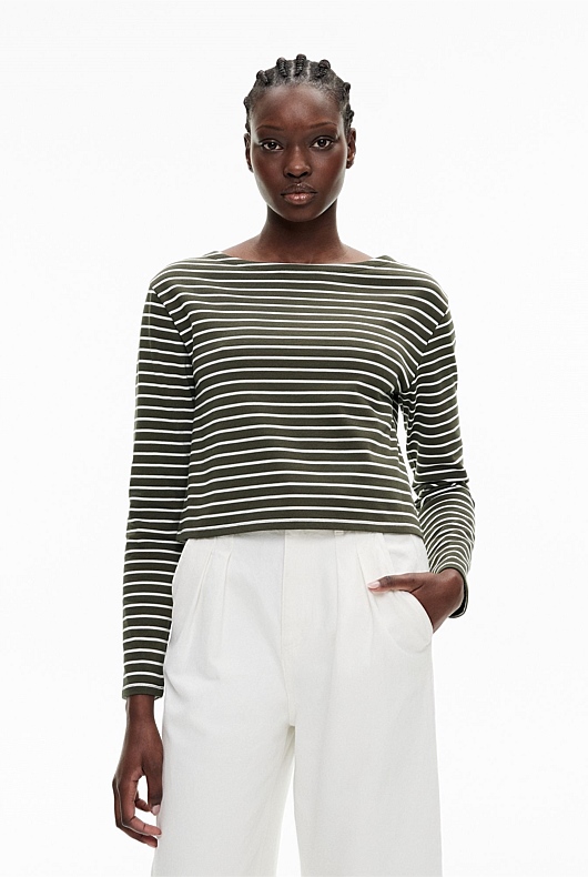 Cropped Long Sleeve Top