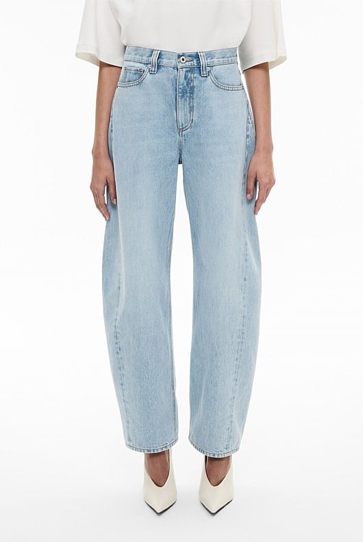 Barrel Leg Jeans