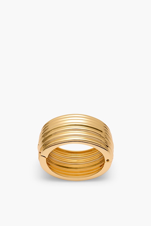 Imogen Bangle
