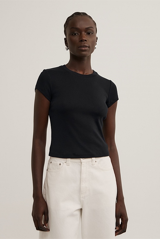 Short Sleeve Fitted T-Shirt