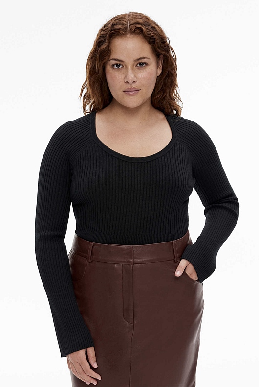 Ruby Rd. Women's Plus Size Scoop Neck Ribbed Knit Top, Black, 2X :  : Clothing, Shoes & Accessories