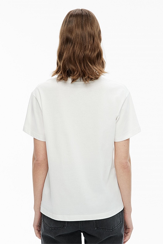 Fresh White V Neck T-Shirt Women's Short Sleeve Tops Witchery