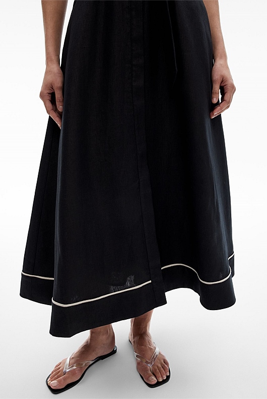 Black Contrast Maxi Dress - Women's A Line Dresses | Witchery
