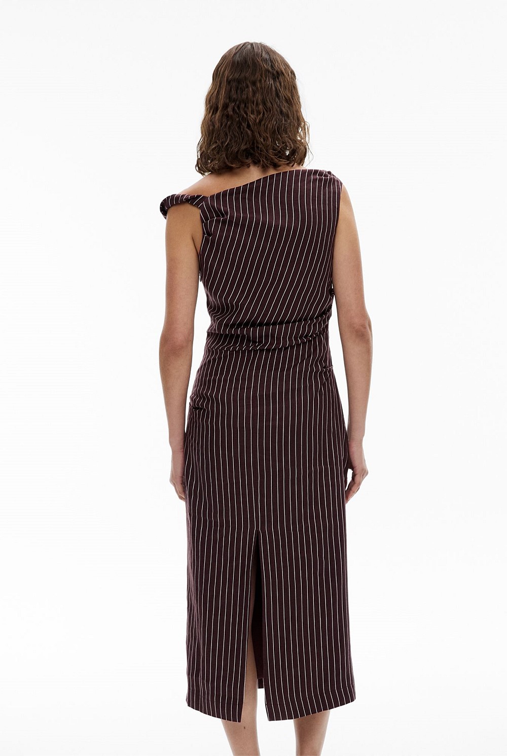 twisted asymmetric midi dress Salome | Black Twisted Asymmetric Midi Dress  Club L London